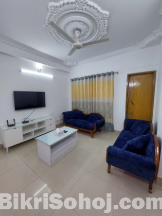 2-Bed furnished Flat in Bashundhara R/A